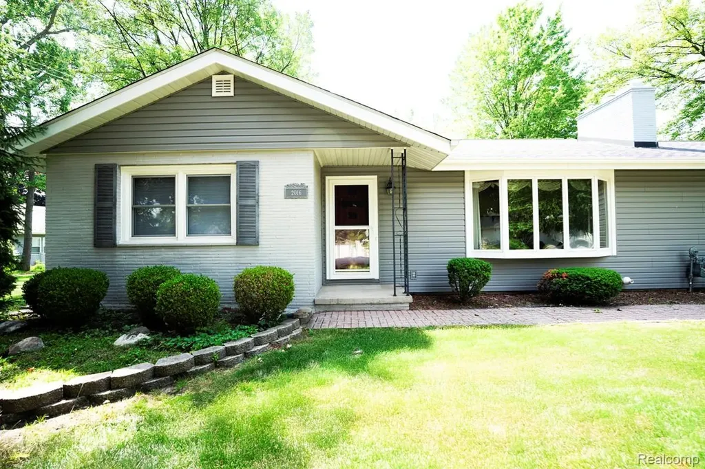 2016 Brandywine Lane Port Huron City MI 48060
