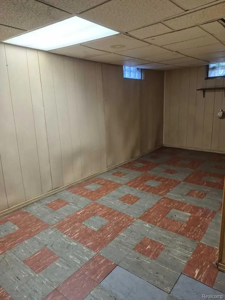 20548 Poinciana Redford Charter Township MI 48240