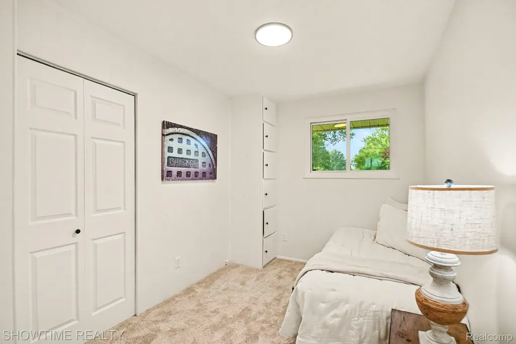 3699 Mark Road Waterford Charter Township MI 48328