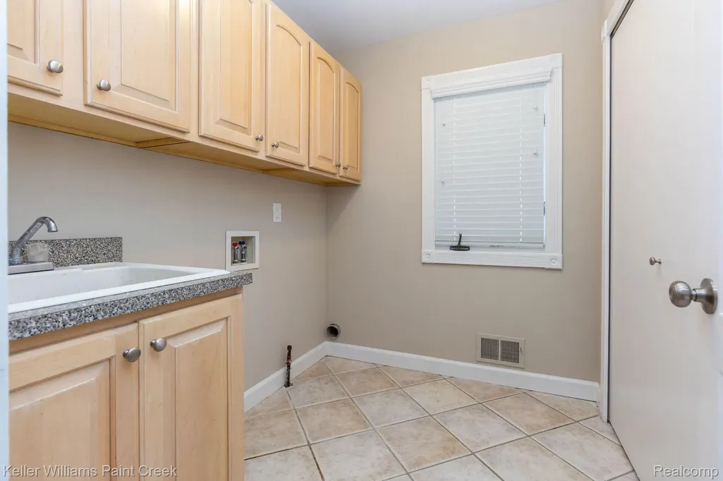 20695 Gaberty Drive Clinton Charter Township MI 48038