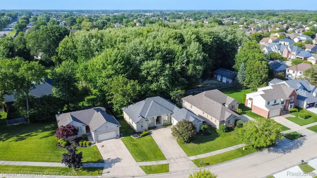 20695 Gaberty Drive Clinton Charter Township MI 48038