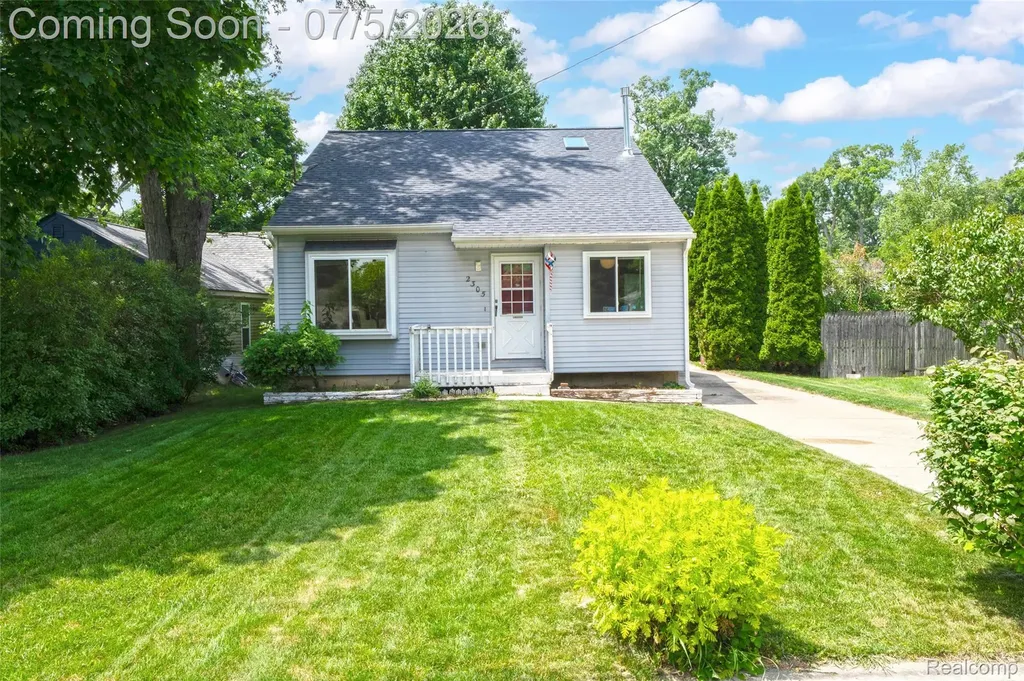 2305 Ellery Avenue Waterford Charter Township MI 48327