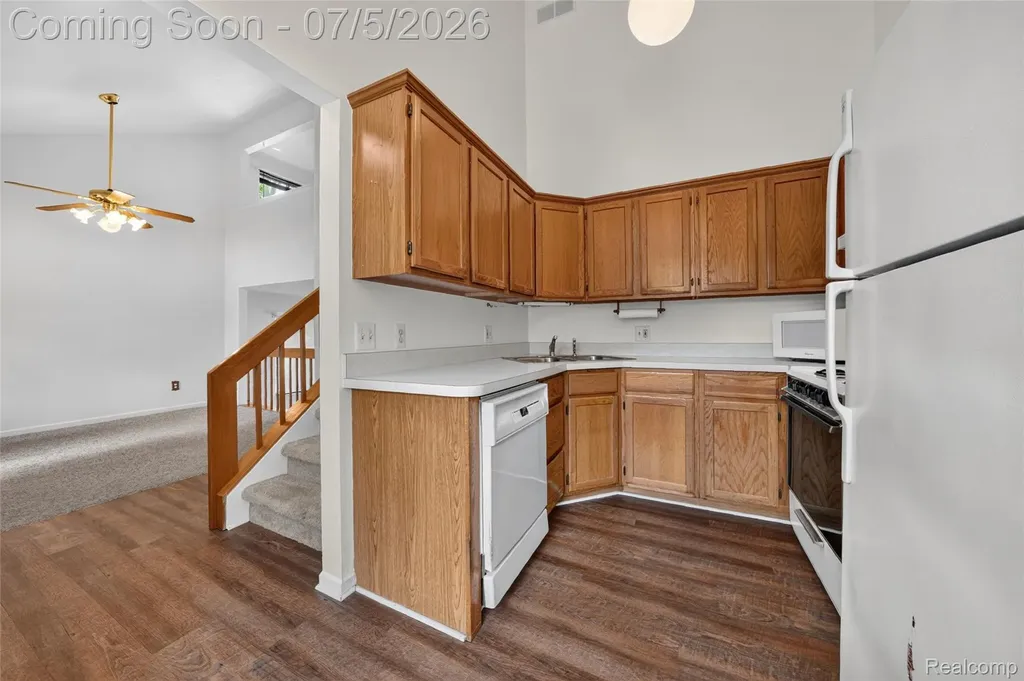 2305 Ellery Avenue Waterford Charter Township MI 48327