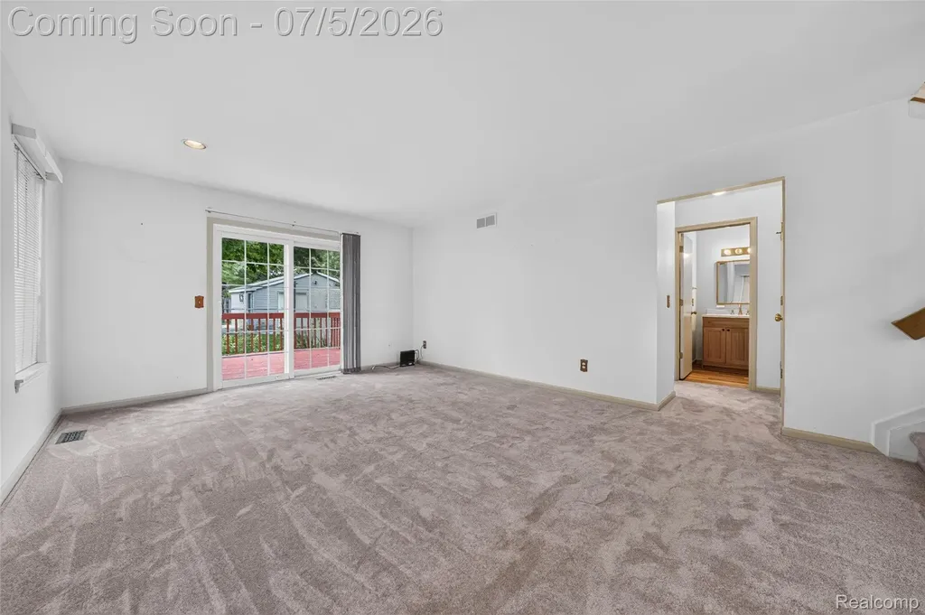 2305 Ellery Avenue Waterford Charter Township MI 48327
