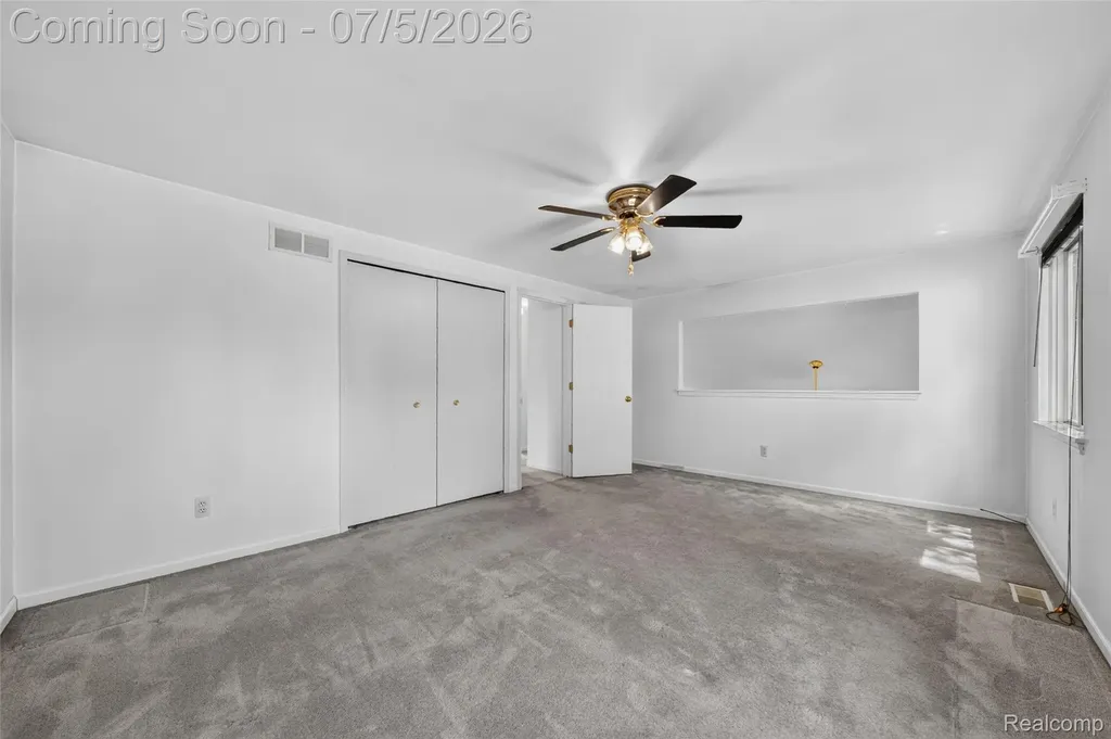 2305 Ellery Avenue Waterford Charter Township MI 48327