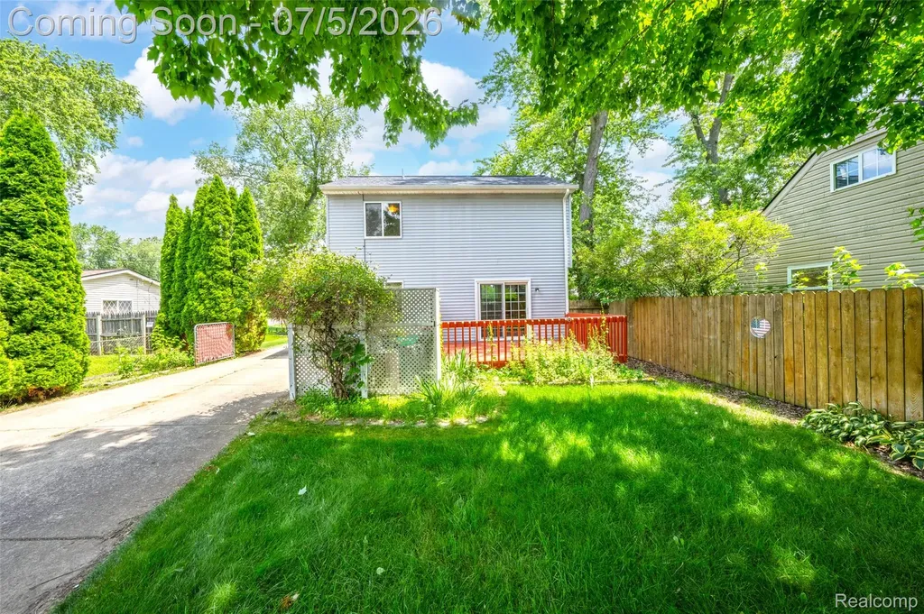 2305 Ellery Avenue Waterford Charter Township MI 48327