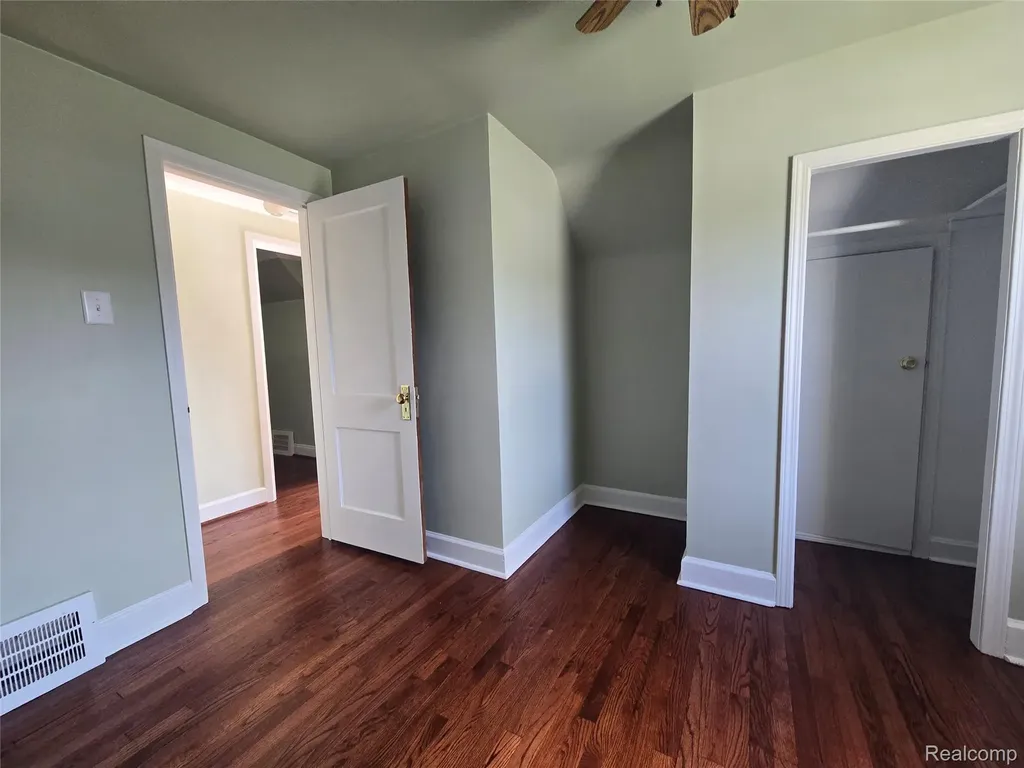 1569 New Hampshire Avenue Marysville City MI 48040
