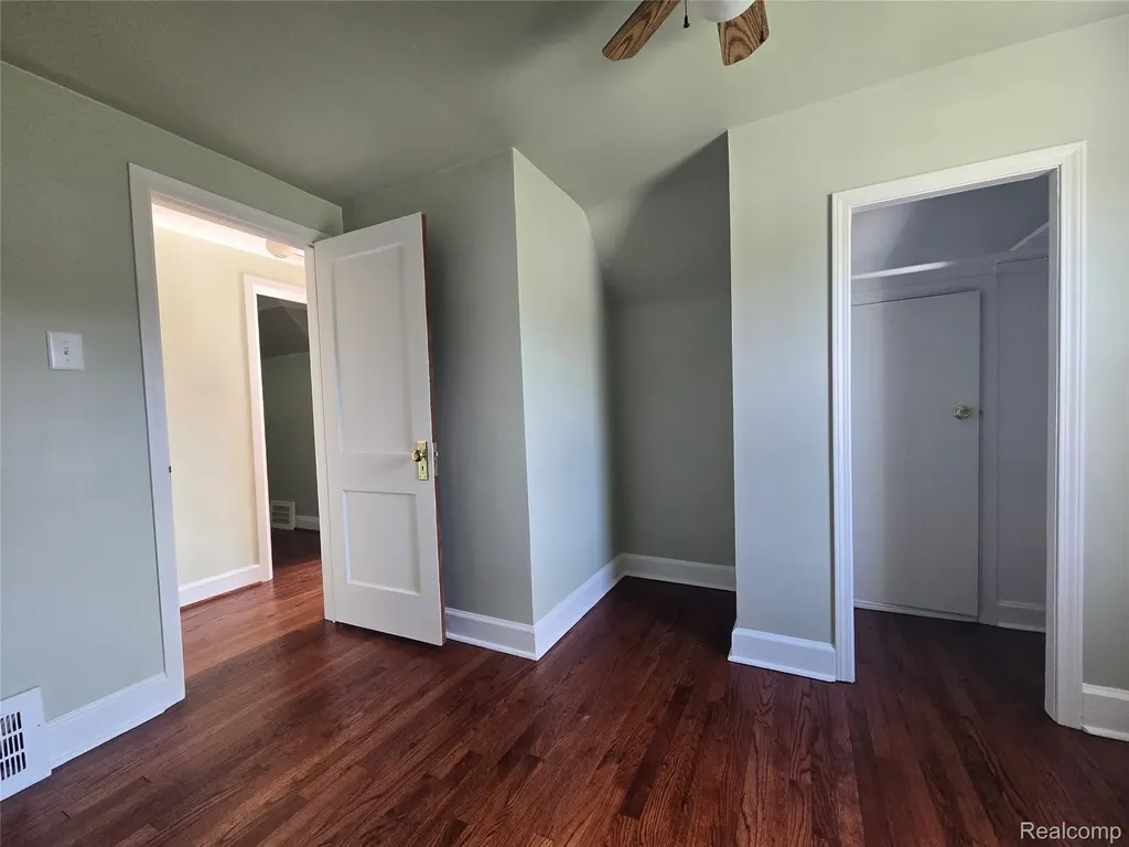 1569 New Hampshire Avenue Marysville City MI 48040