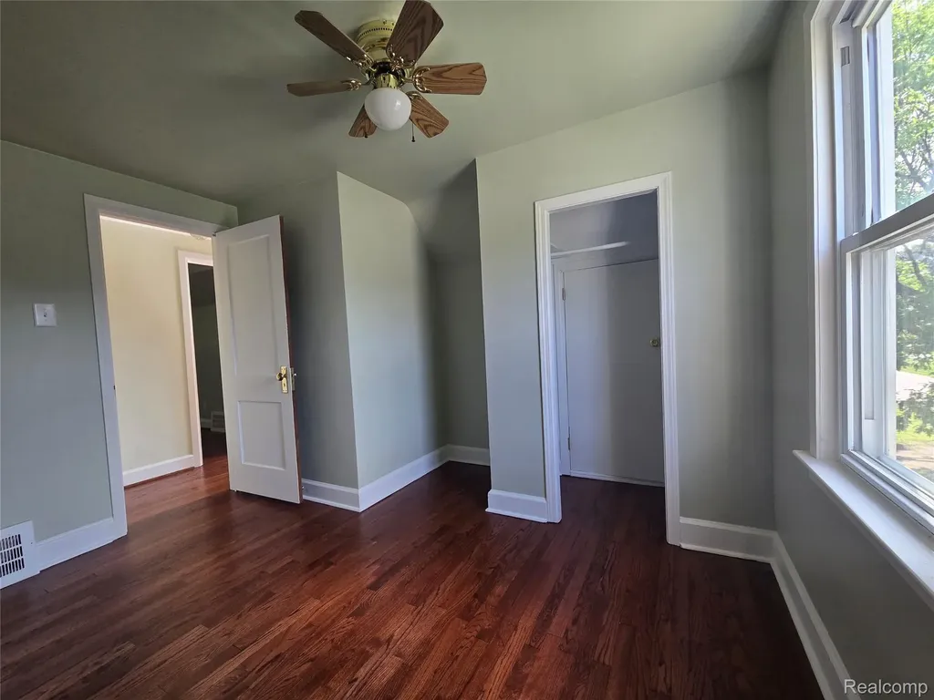 1569 New Hampshire Avenue Marysville City MI 48040
