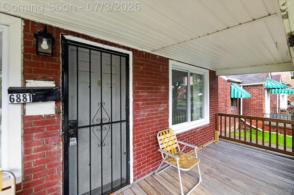 6881 Brace Street Detroit City MI 48228
