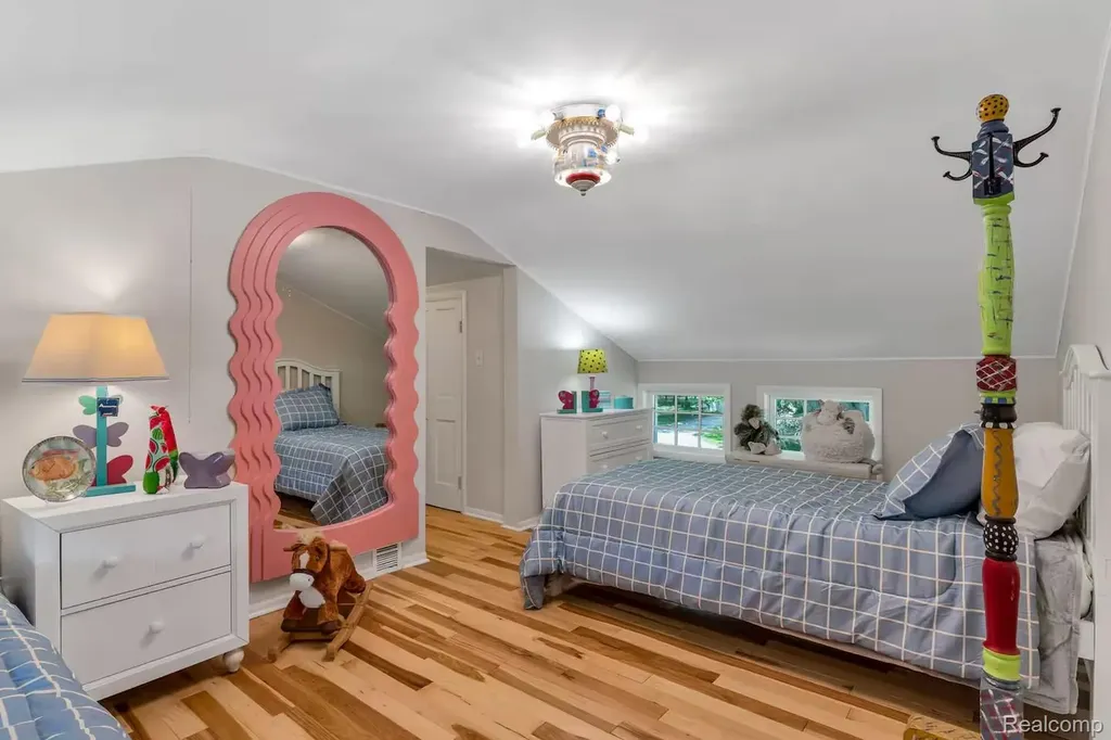 4567 N Seymour Road Flushing Charter Township MI 48433