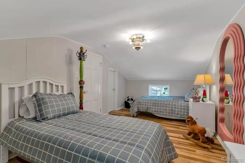 4567 N Seymour Road Flushing Charter Township MI 48433