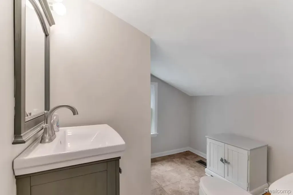 4567 N Seymour Road Flushing Charter Township MI 48433