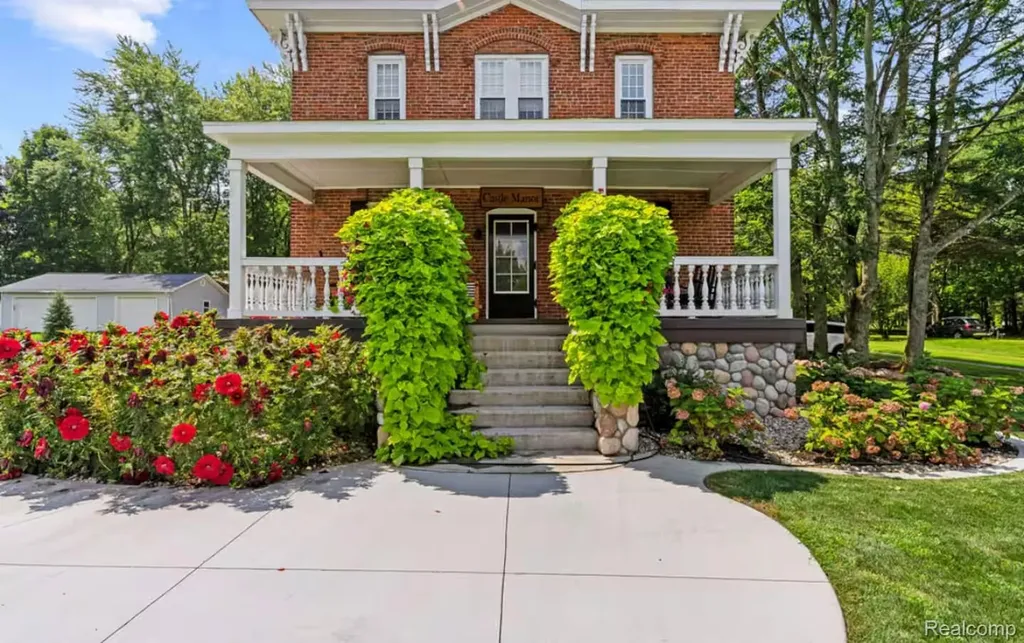 4567 N Seymour Road Flushing Charter Township MI 48433