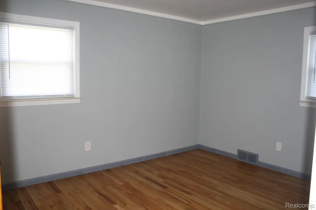 5001 Montfaucon Street Trenton City MI 48183