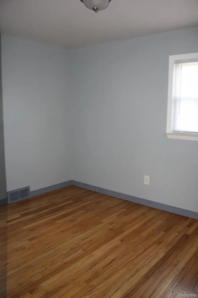 5001 Montfaucon Street Trenton City MI 48183