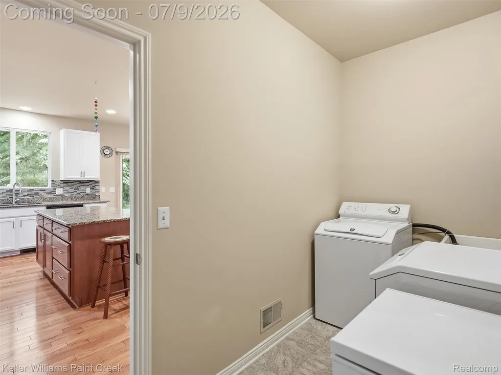 846 Monterey Lane Rochester Hills City MI 48307