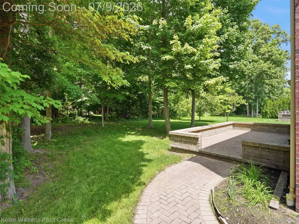 846 Monterey Lane Rochester Hills City MI 48307