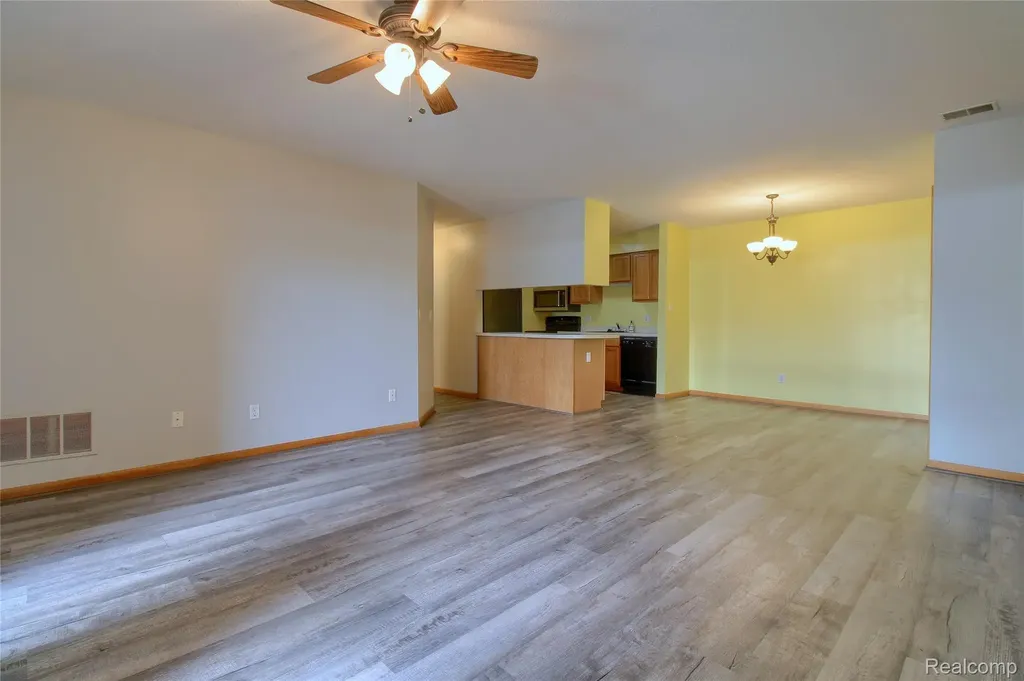 9743 Wildflower Court Van Buren Charter Township MI 48111