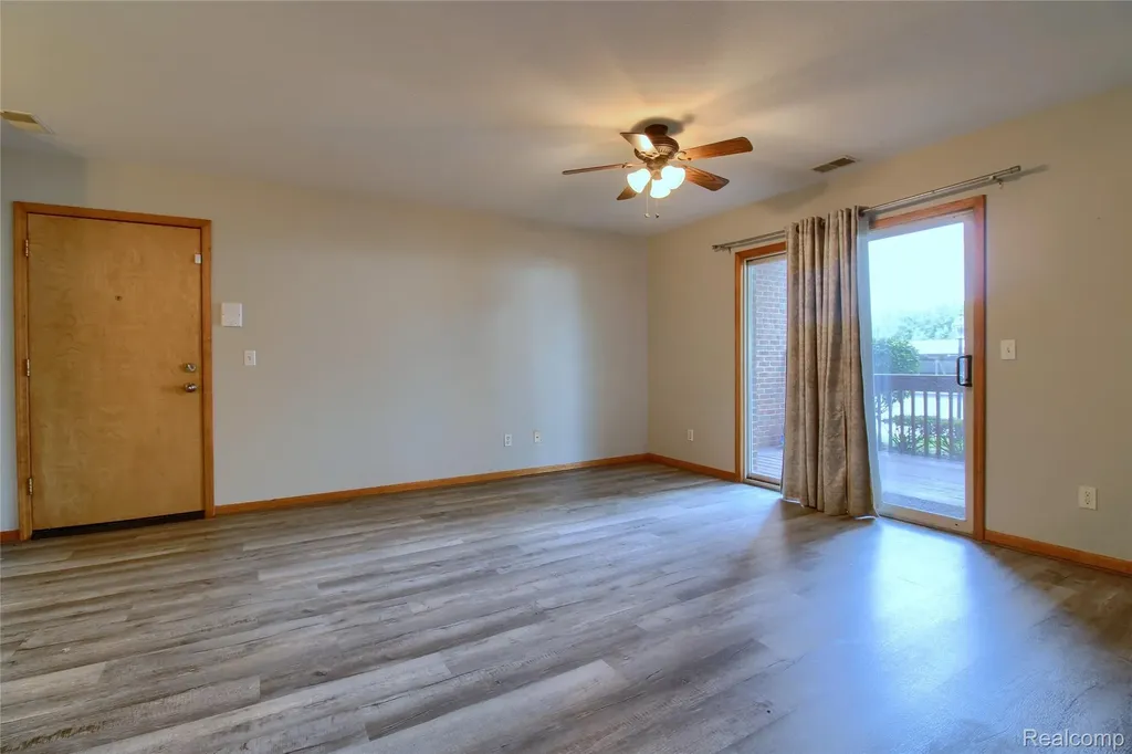 9743 Wildflower Court Van Buren Charter Township MI 48111