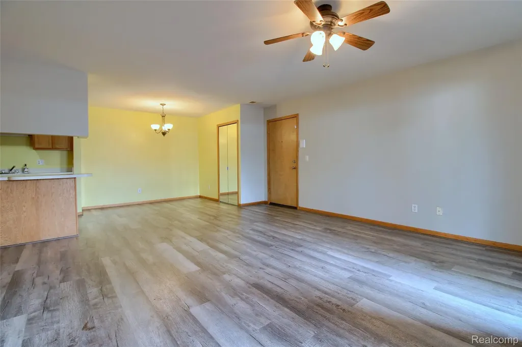 9743 Wildflower Court Van Buren Charter Township MI 48111