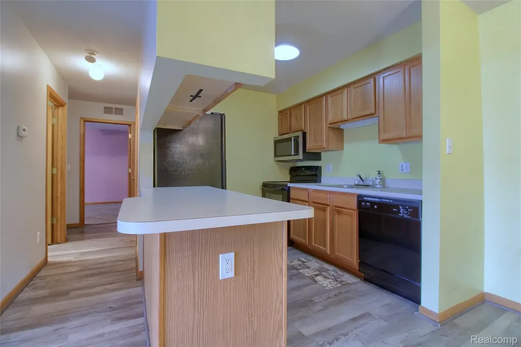 9743 Wildflower Court Van Buren Charter Township MI 48111