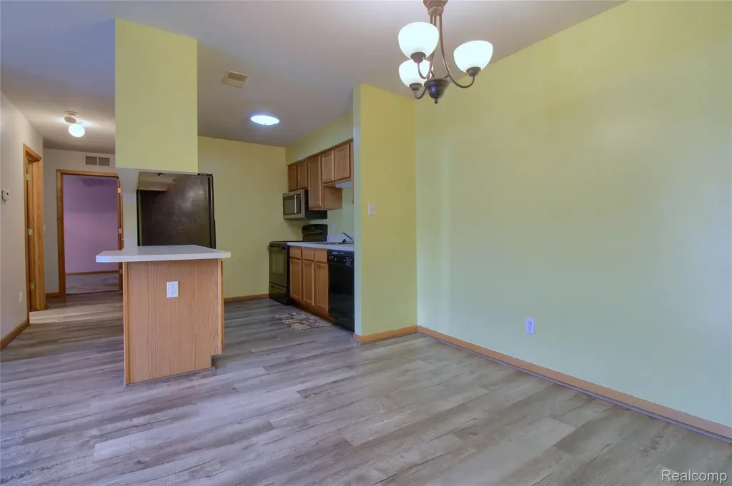 9743 Wildflower Court Van Buren Charter Township MI 48111