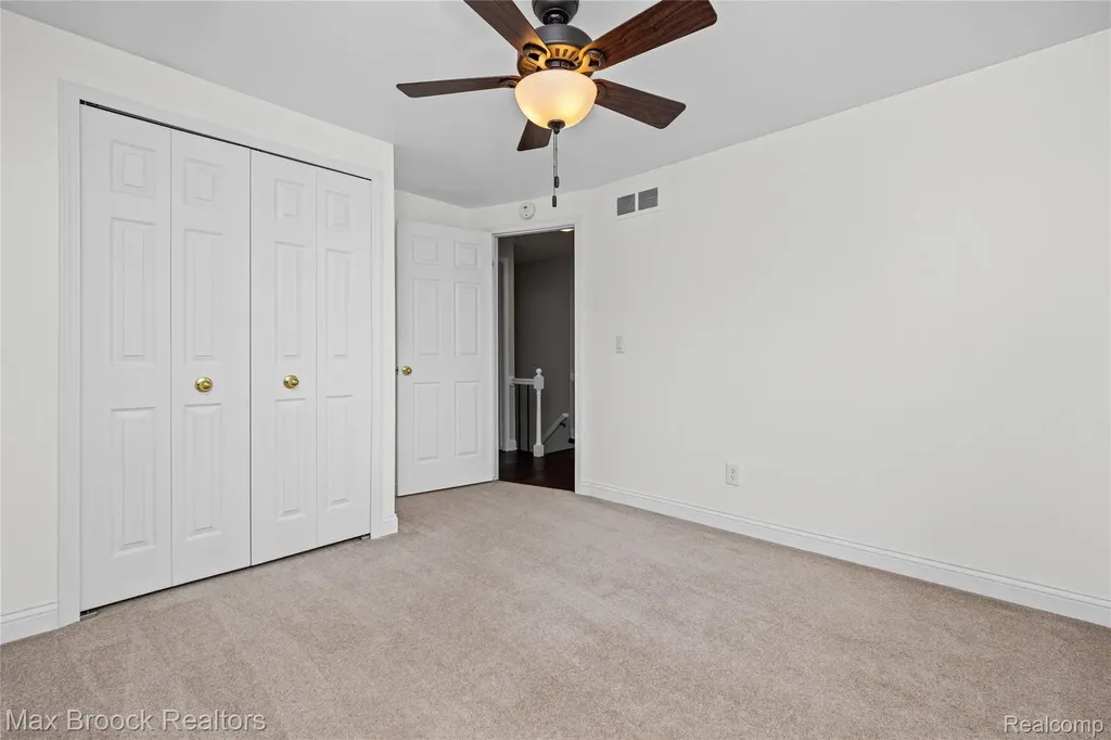 15490 Uthers Street Clinton Charter Township MI 48038