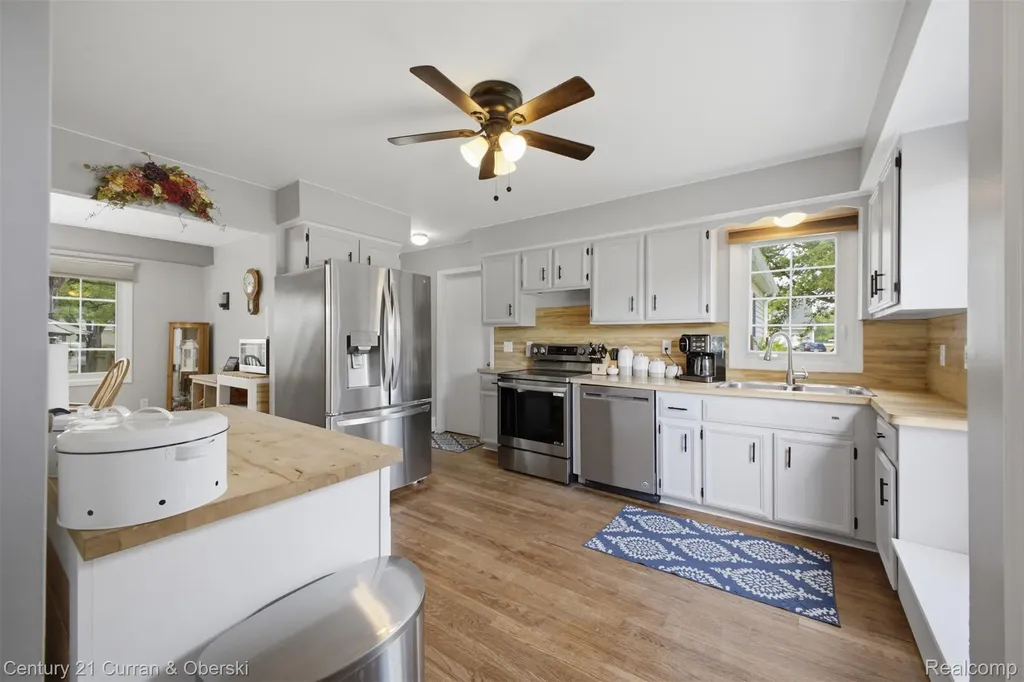 26560 Acacia Street Harrison Charter Township MI 48045