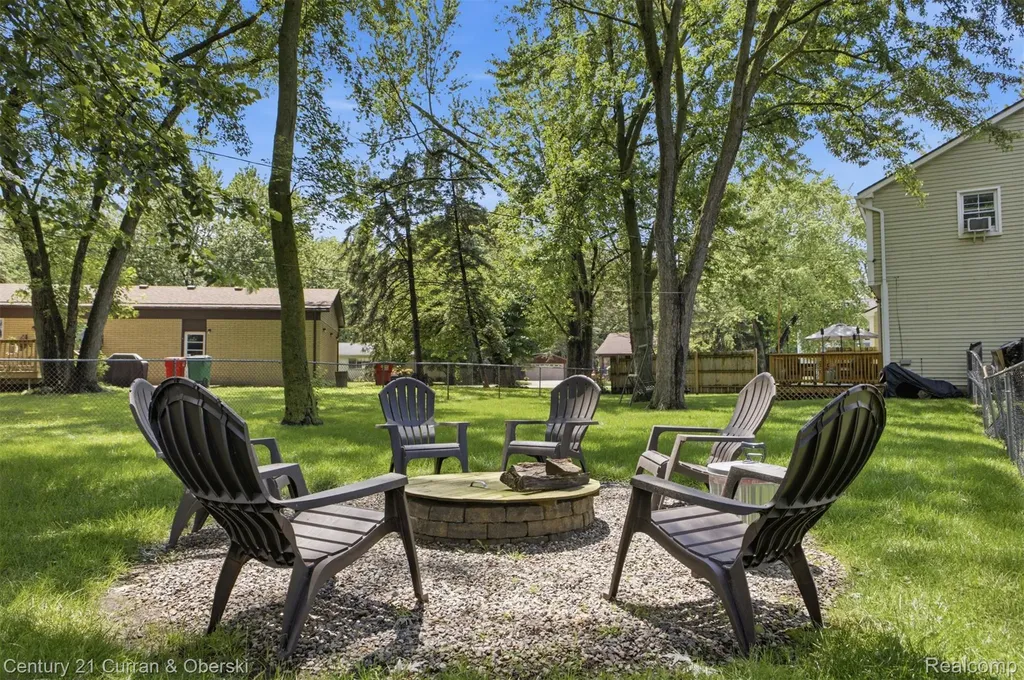 26560 Acacia Street Harrison Charter Township MI 48045