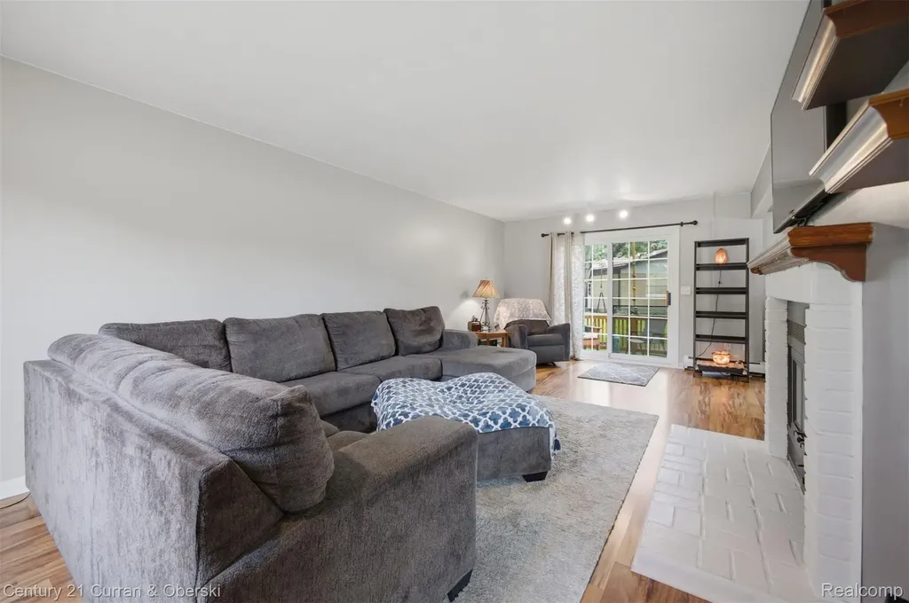 26560 Acacia Street Harrison Charter Township MI 48045