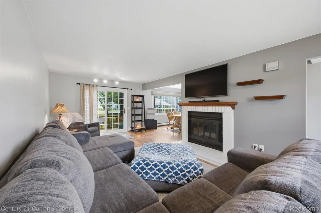 26560 Acacia Street Harrison Charter Township MI 48045