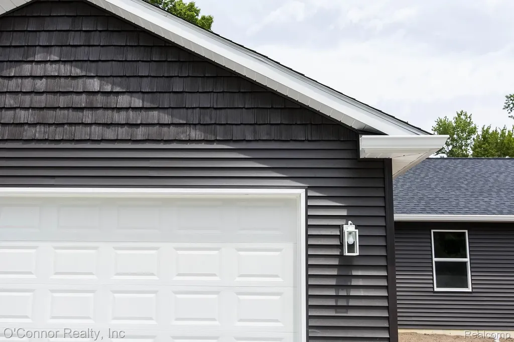 3834 Knapp Avenue Port Huron Charter Township MI 48060