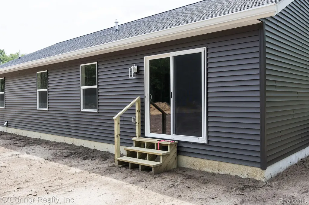 3834 Knapp Avenue Port Huron Charter Township MI 48060