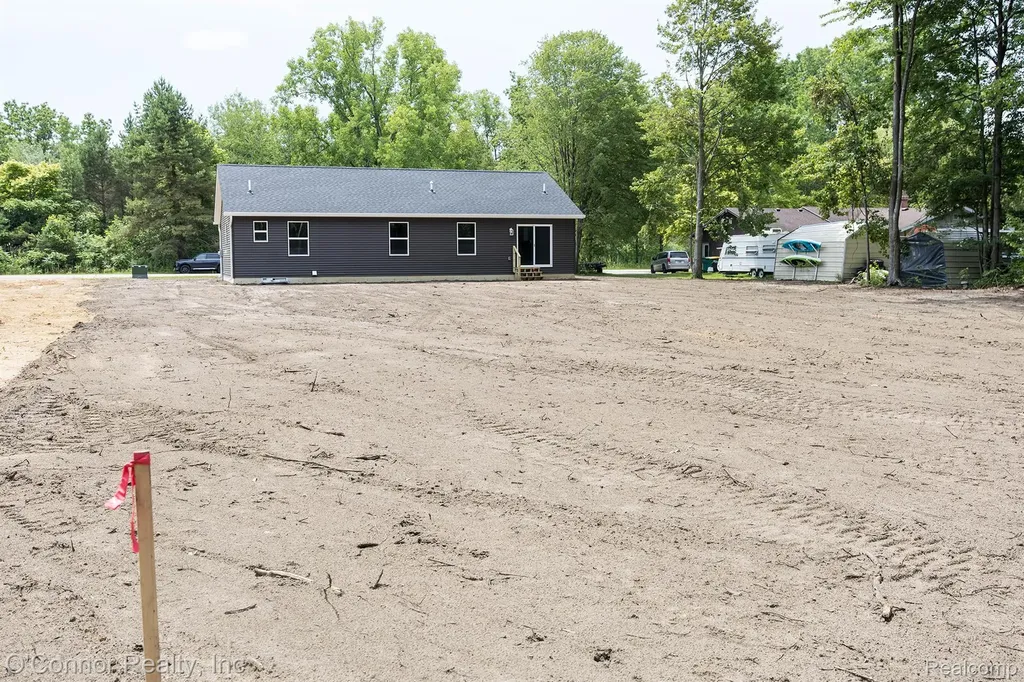 3834 Knapp Avenue Port Huron Charter Township MI 48060
