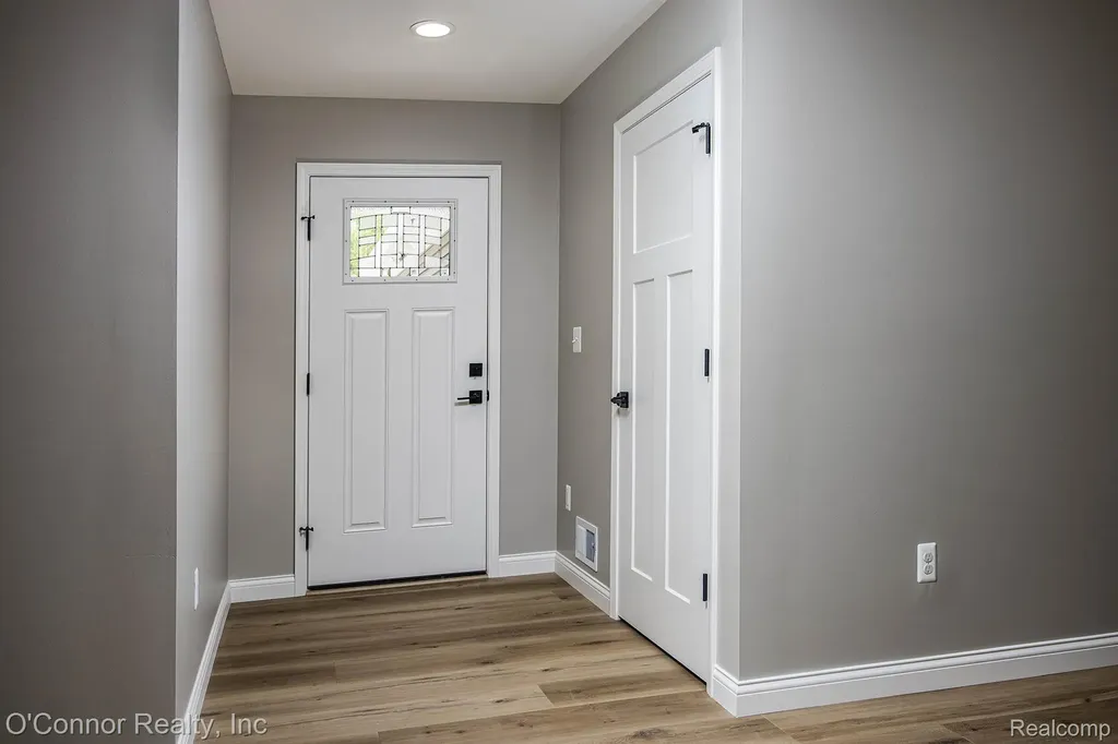 3834 Knapp Avenue Port Huron Charter Township MI 48060