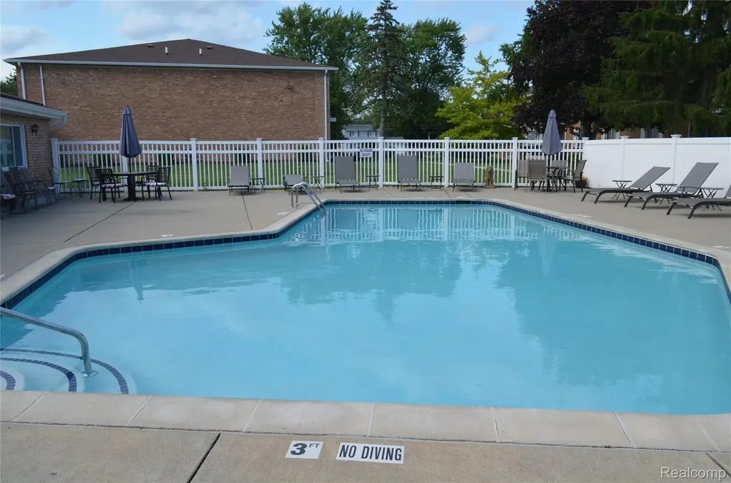 30789 Shiawassee Road Farmington City MI 48336