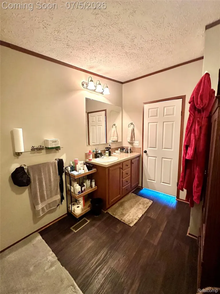 11211 Nearbrook Court Green Oak Township MI 48178