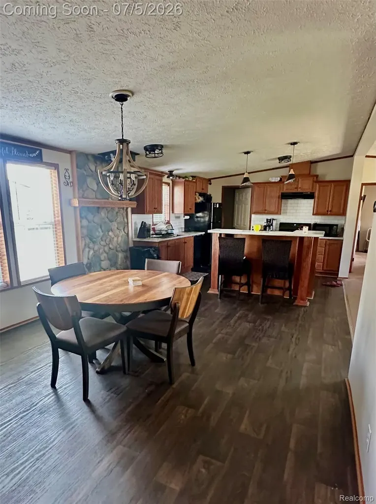 11211 Nearbrook Court Green Oak Township MI 48178