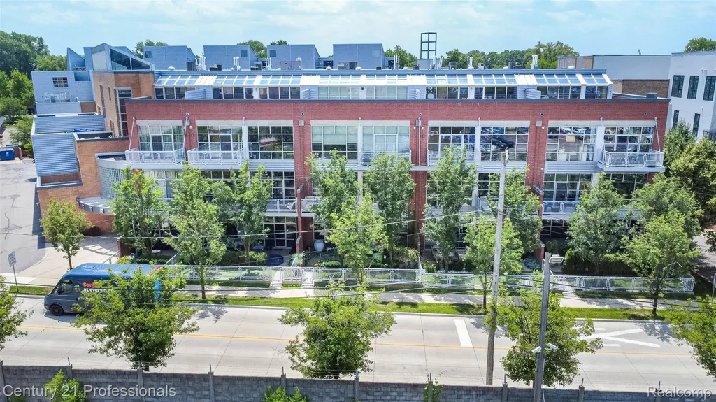 322 E Harrison Avenue Royal Oak City MI 48067