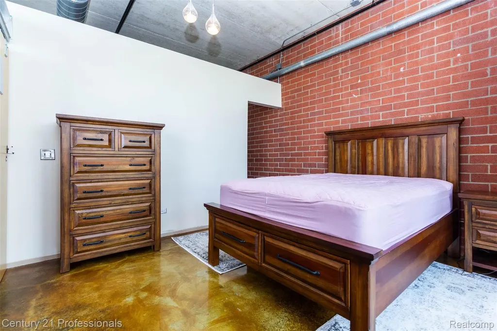 322 E Harrison Avenue Royal Oak City MI 48067