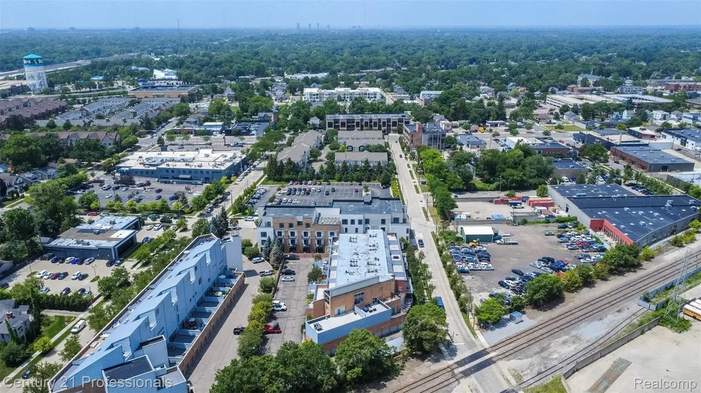322 E Harrison Avenue Royal Oak City MI 48067