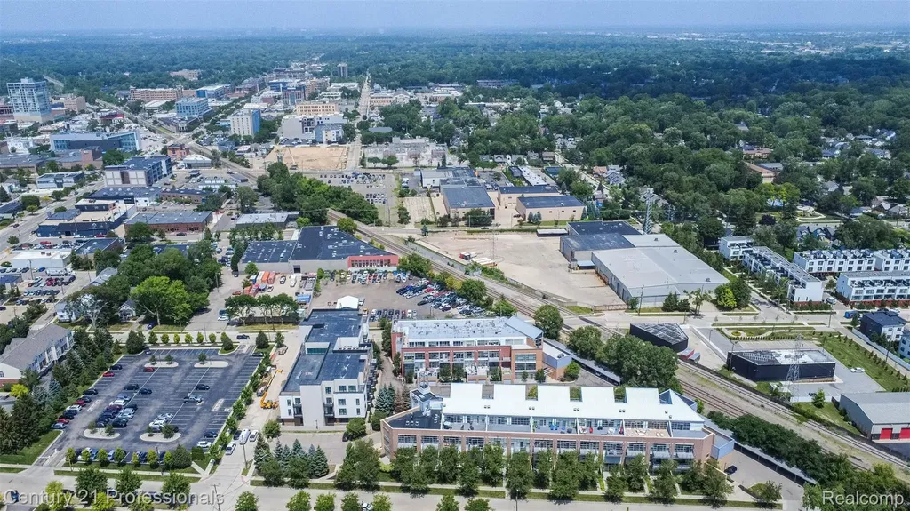 322 E Harrison Avenue Royal Oak City MI 48067