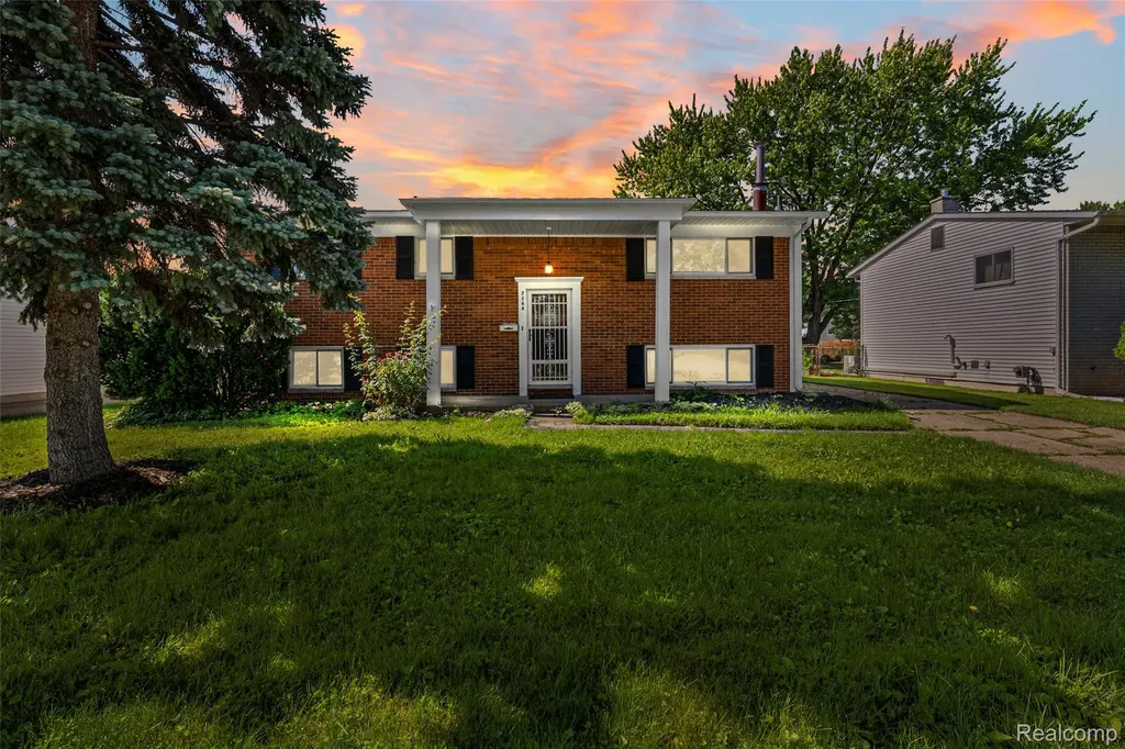 2268 Serra Drive Sterling Heights City MI 48310
