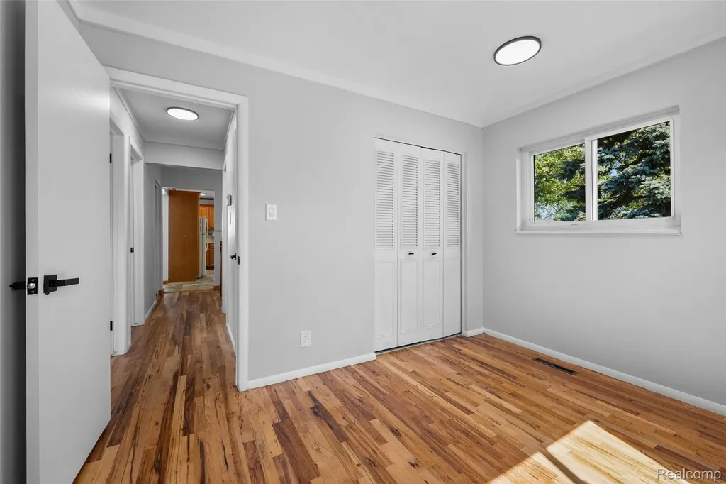 2268 Serra Drive Sterling Heights City MI 48310