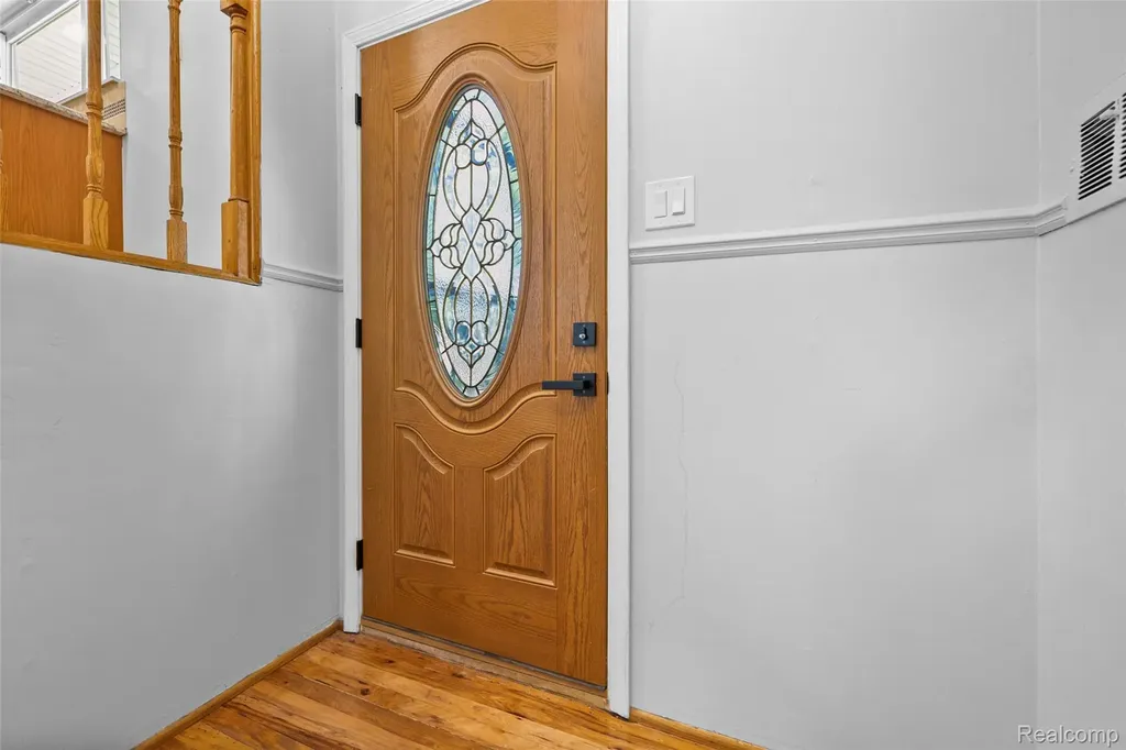 2268 Serra Drive Sterling Heights City MI 48310