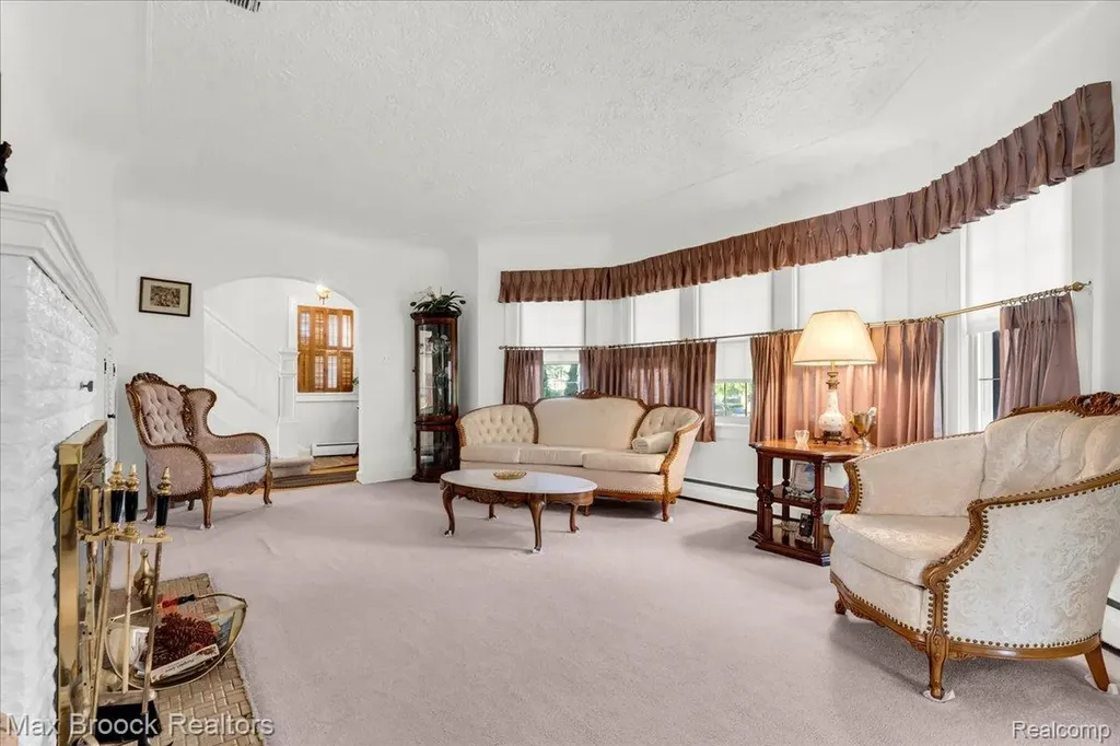 224 Cherokee Road Pontiac City MI 48341