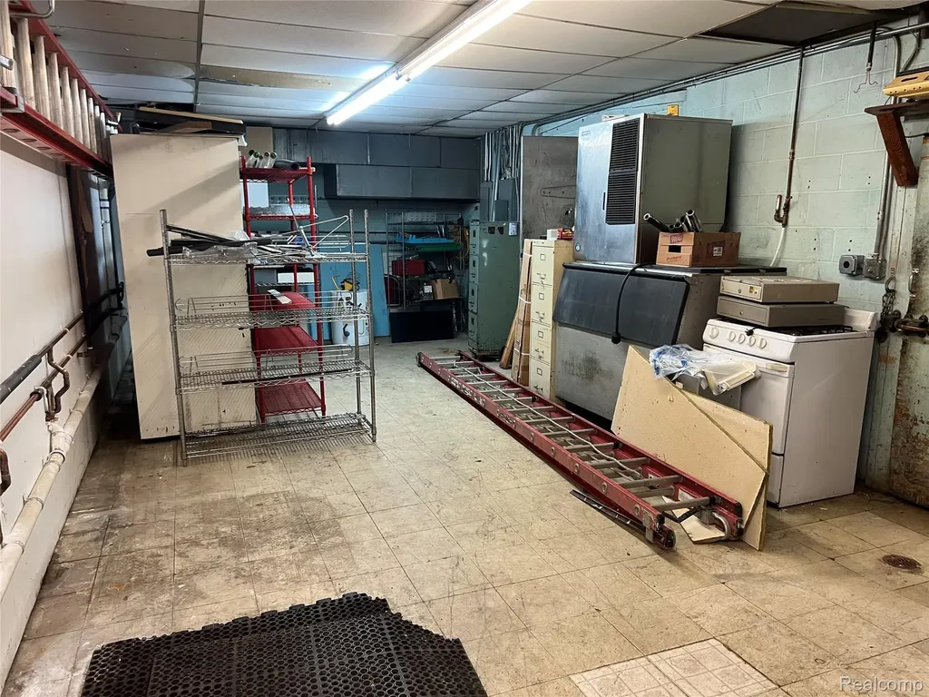 1530 E Michigan Avenue York Charter Township MI 48198
