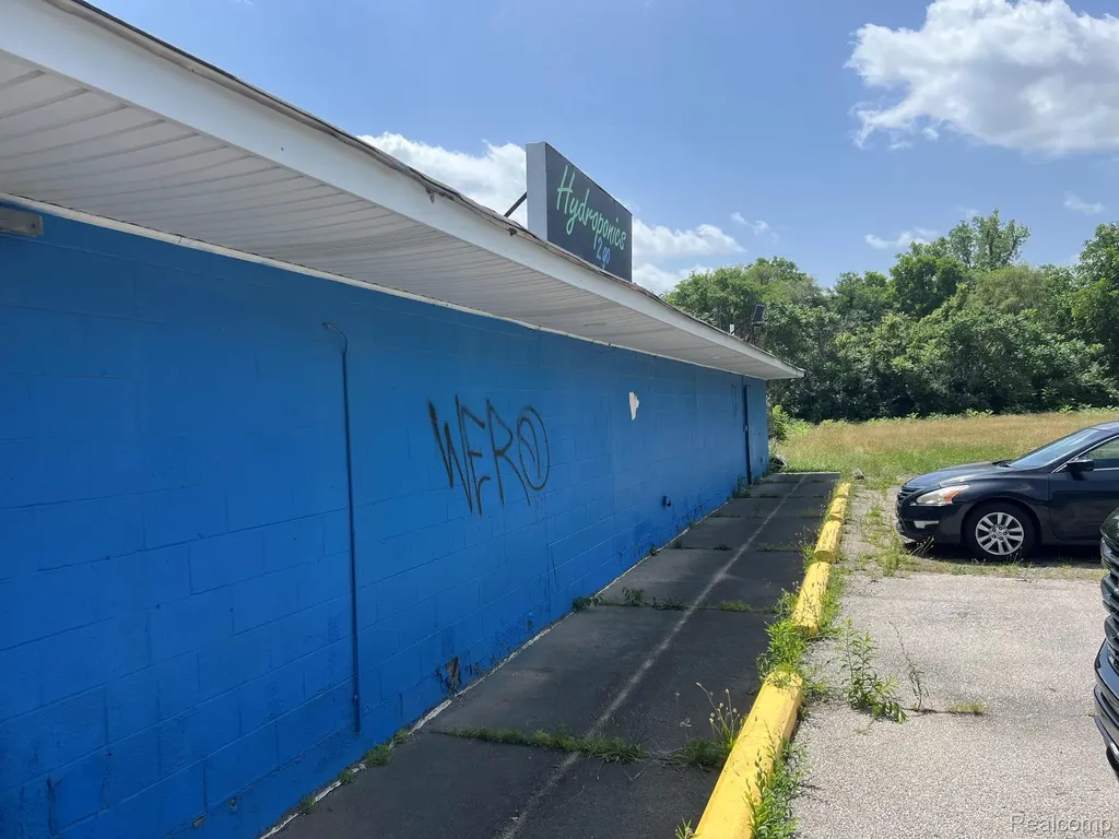 1530 E Michigan Avenue York Charter Township MI 48198