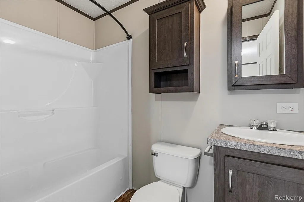 46545 Le Grande Boulevard Macomb Township MI 48044
